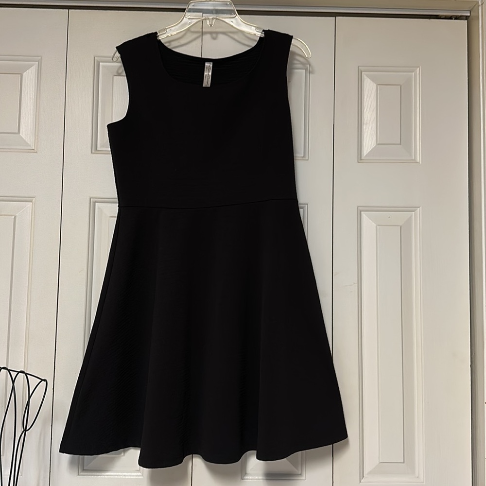 Perseption Concept Chic Black Size Large Sleevele… - image 1